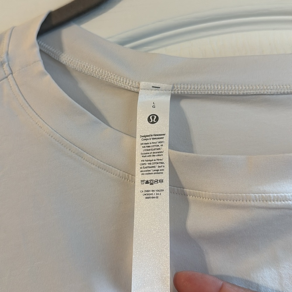 Lululemon off the shoulder LVPR shirt. NWT. Size Large. - Picture 3 of 5